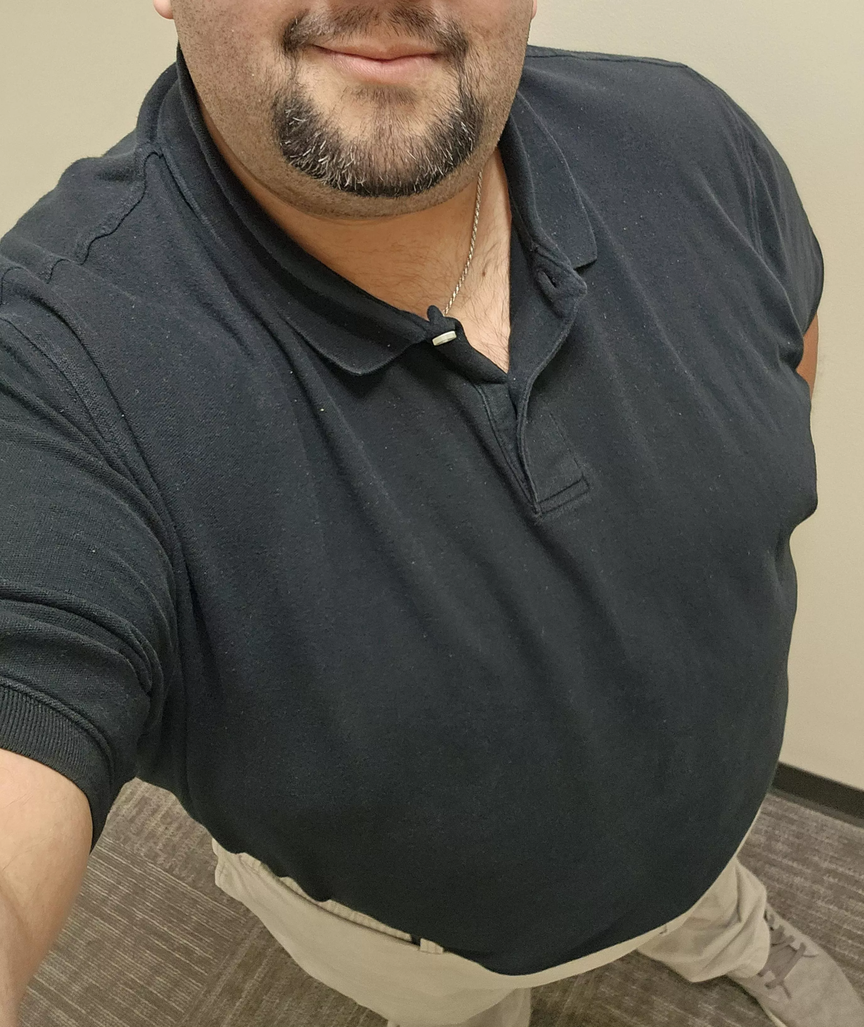 40M TX SFW pic today. At work but busy as hell doing network engineering things! Shaved the beard/goatee a bit to change it up.
