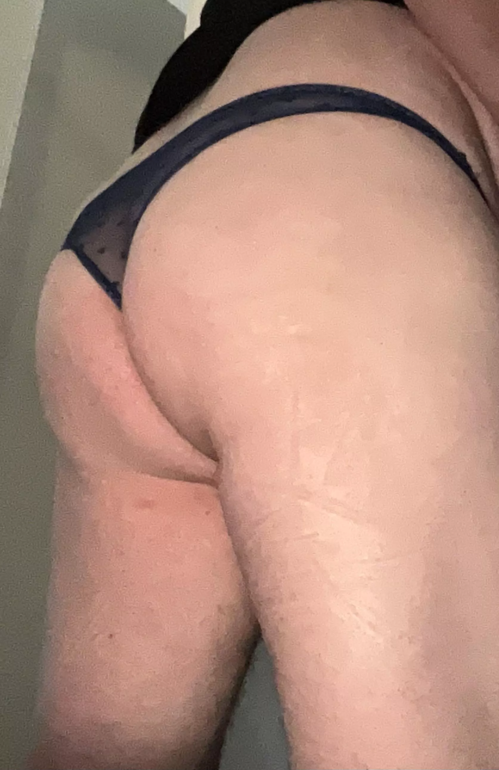 44 [m4m] any discreet cocks on west side need sucked?