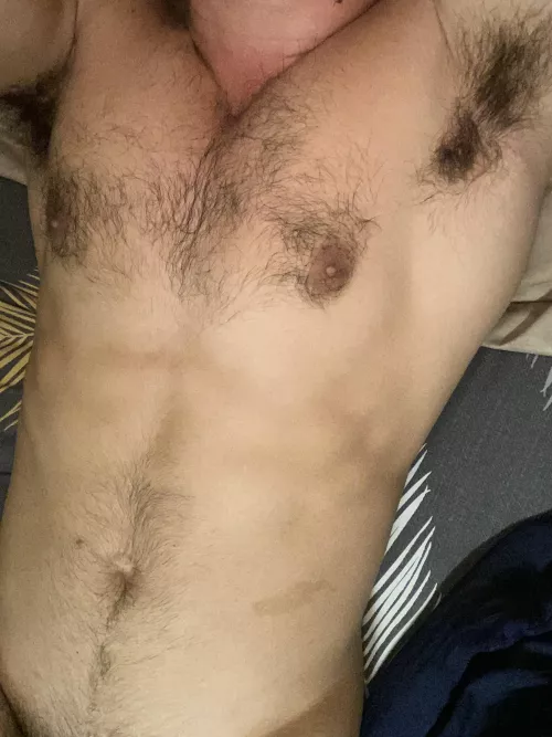 After several hours of jerking off, my pits are stinky as hell 