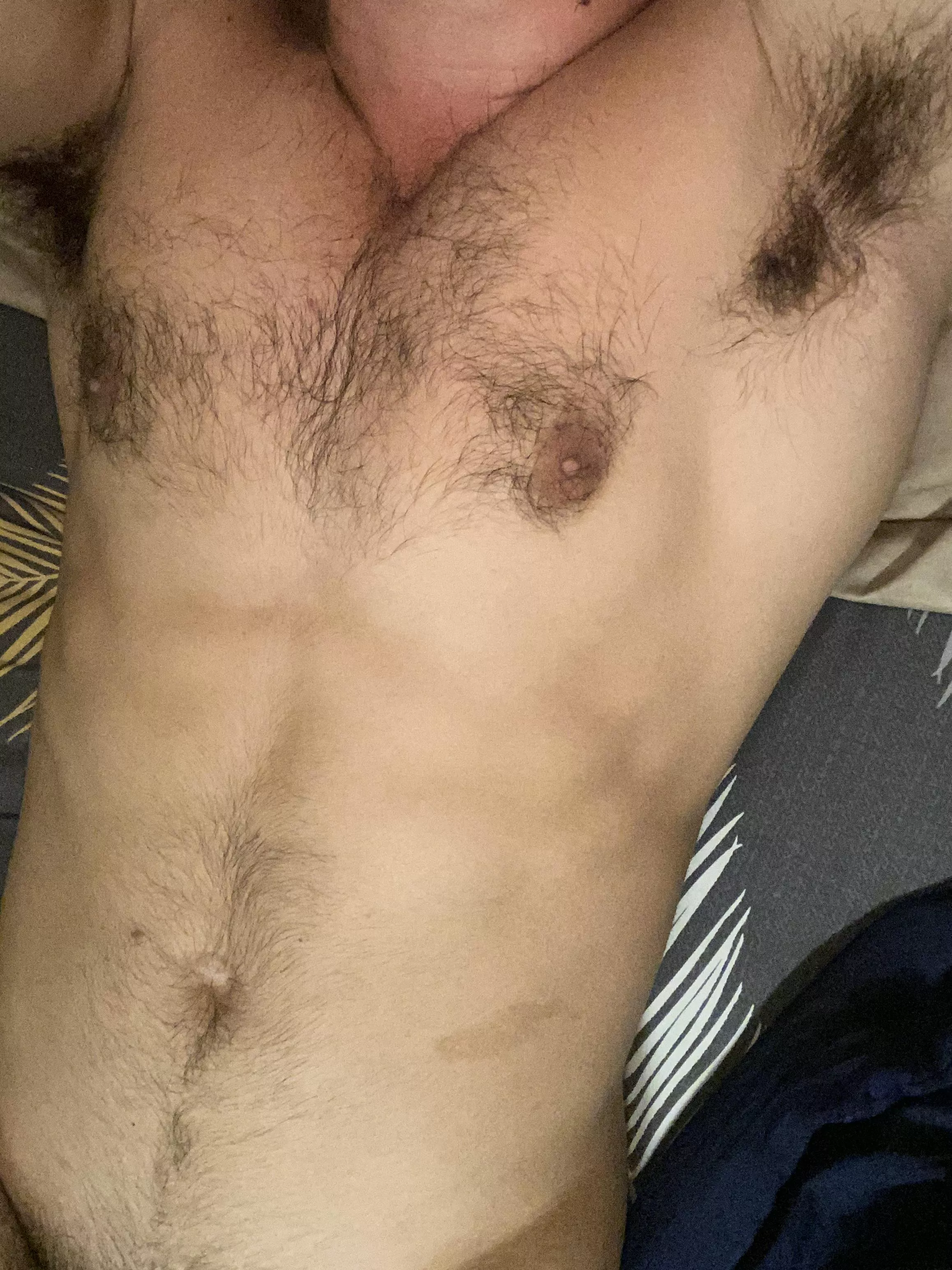 After several hours of jerking off, my pits are stinky as hell 