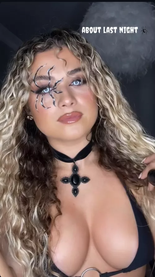 Antigoni 🕷️🕸️