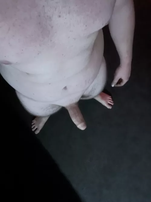 Any smooth bottoms on? Come to daddy! Kik = thatshaveddick 