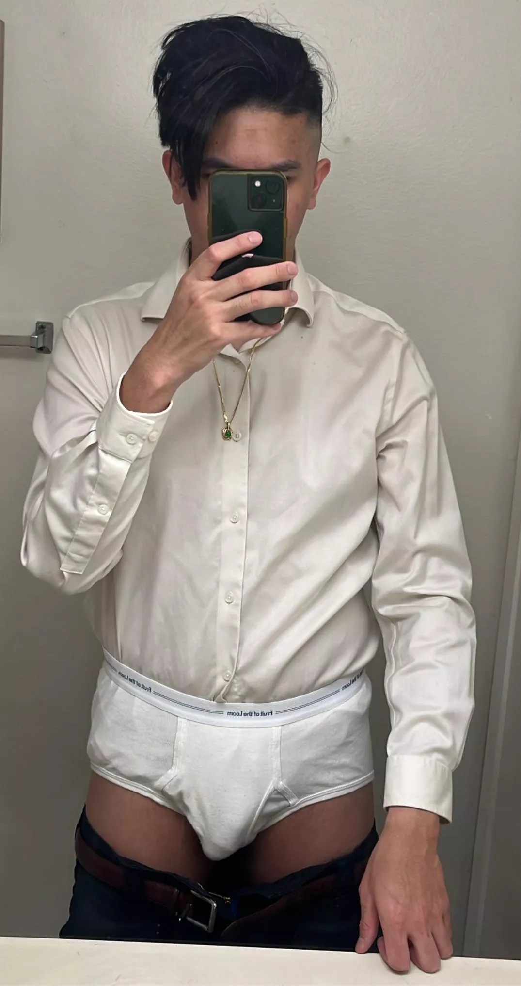 Anyone tuck their dress shirt into their tighty whities? 