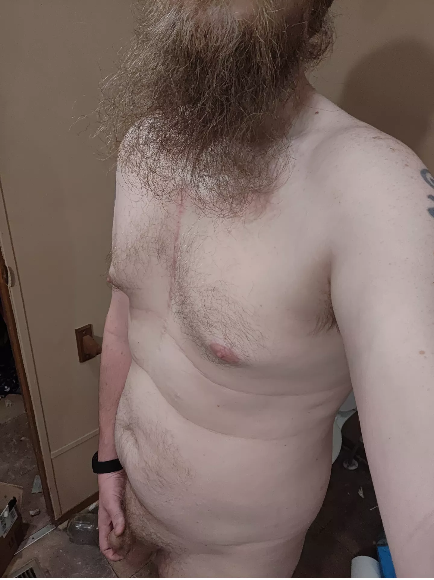 Are dad bods still in? (33)
