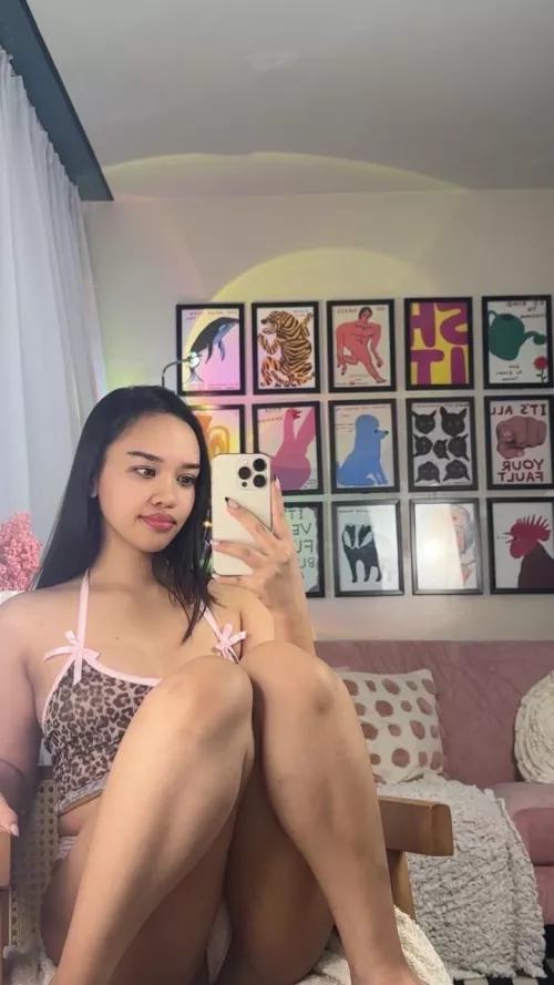Are petite 4’9 asian your type daddy 
