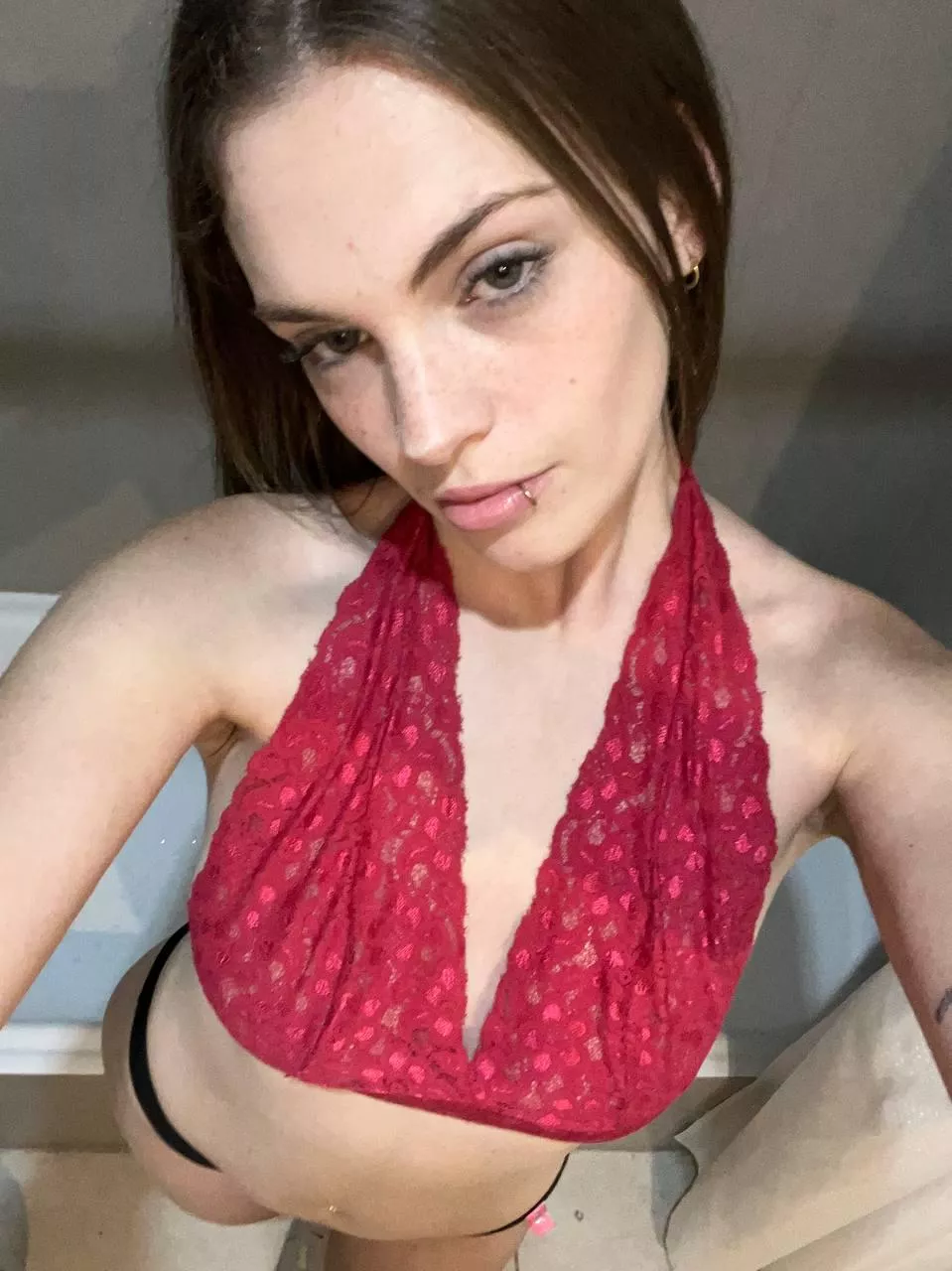 Are you into desperate 18yo girls?