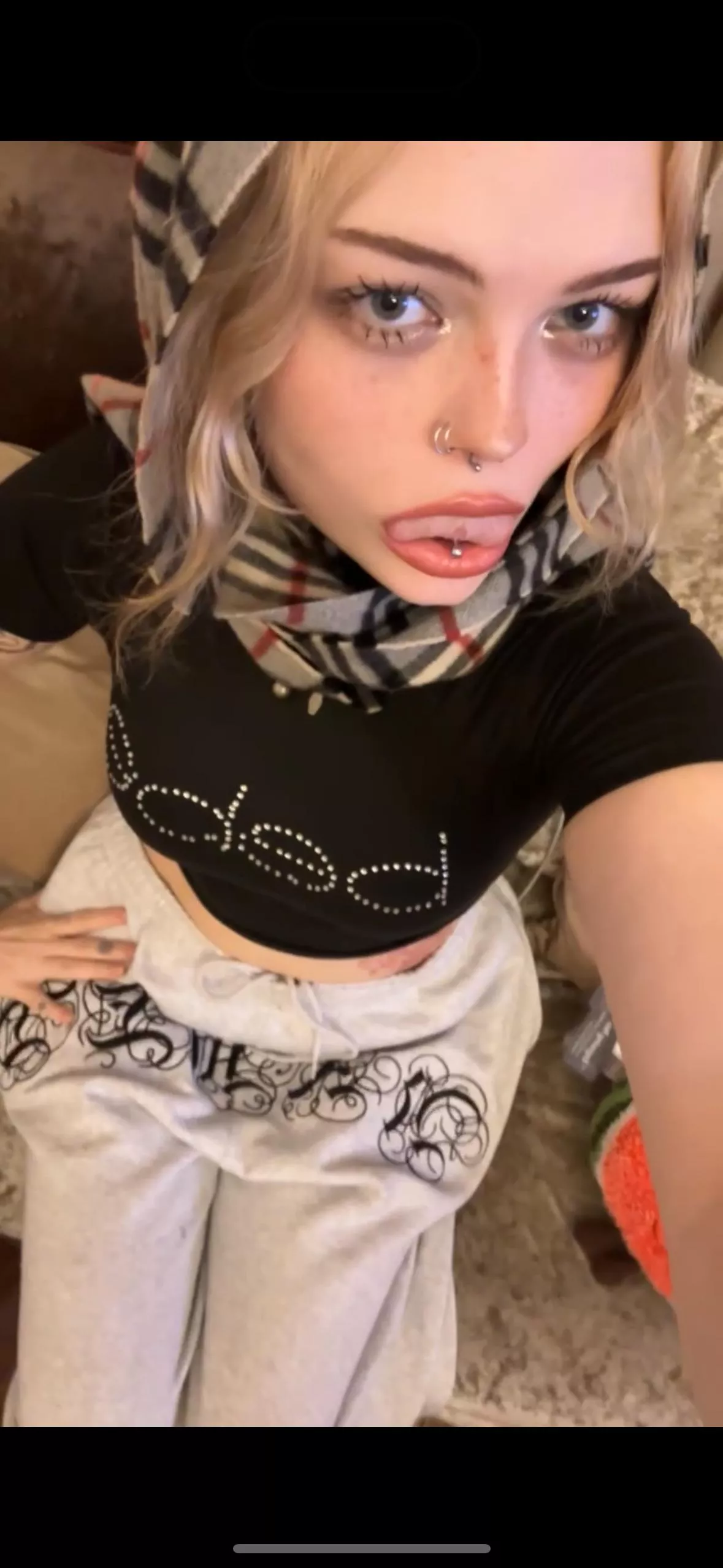 Beg to be my pathetic little puppy. I’ll drain and train you. (21 yo British findomme )