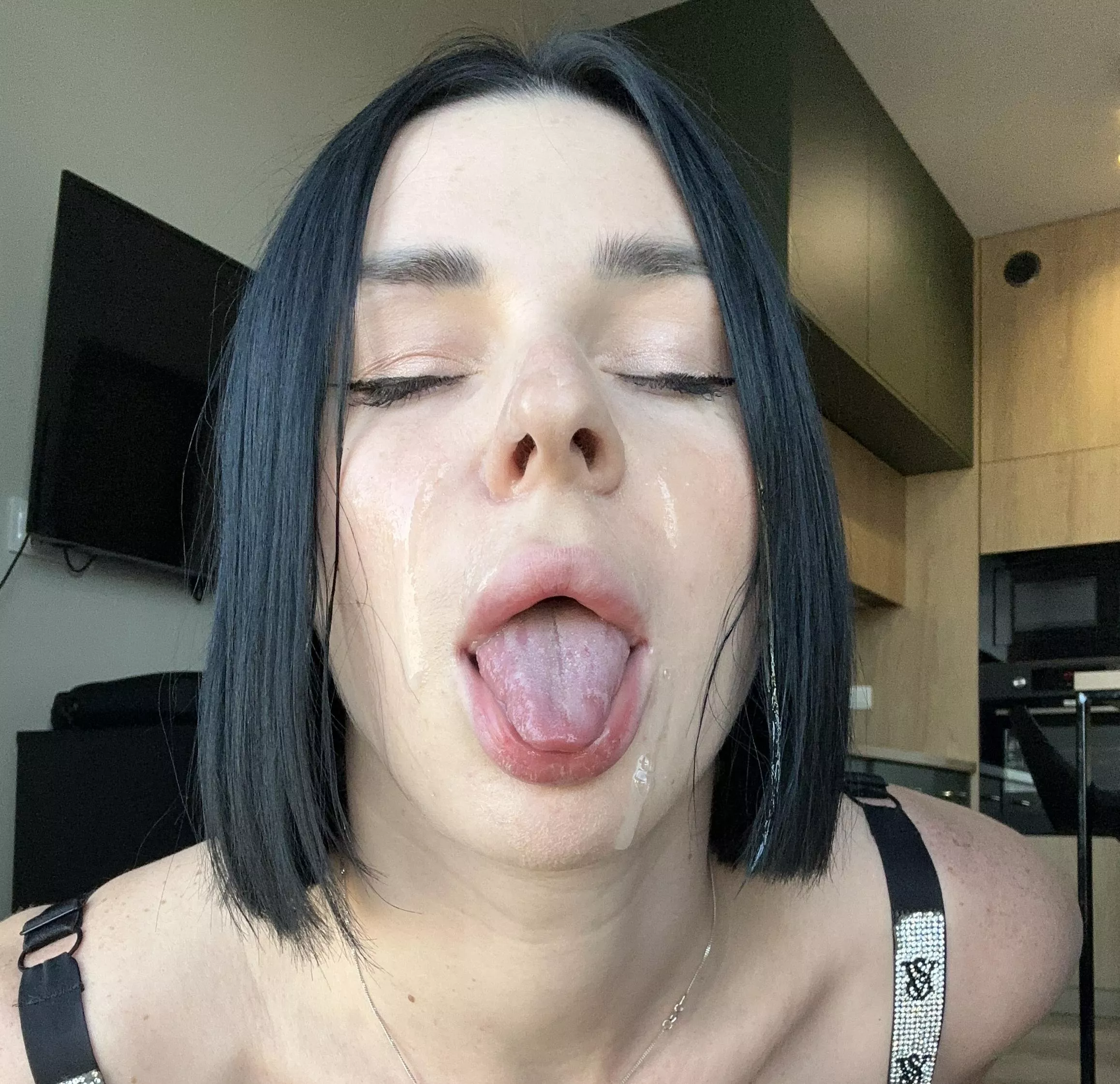 black hair and a bob works well for me