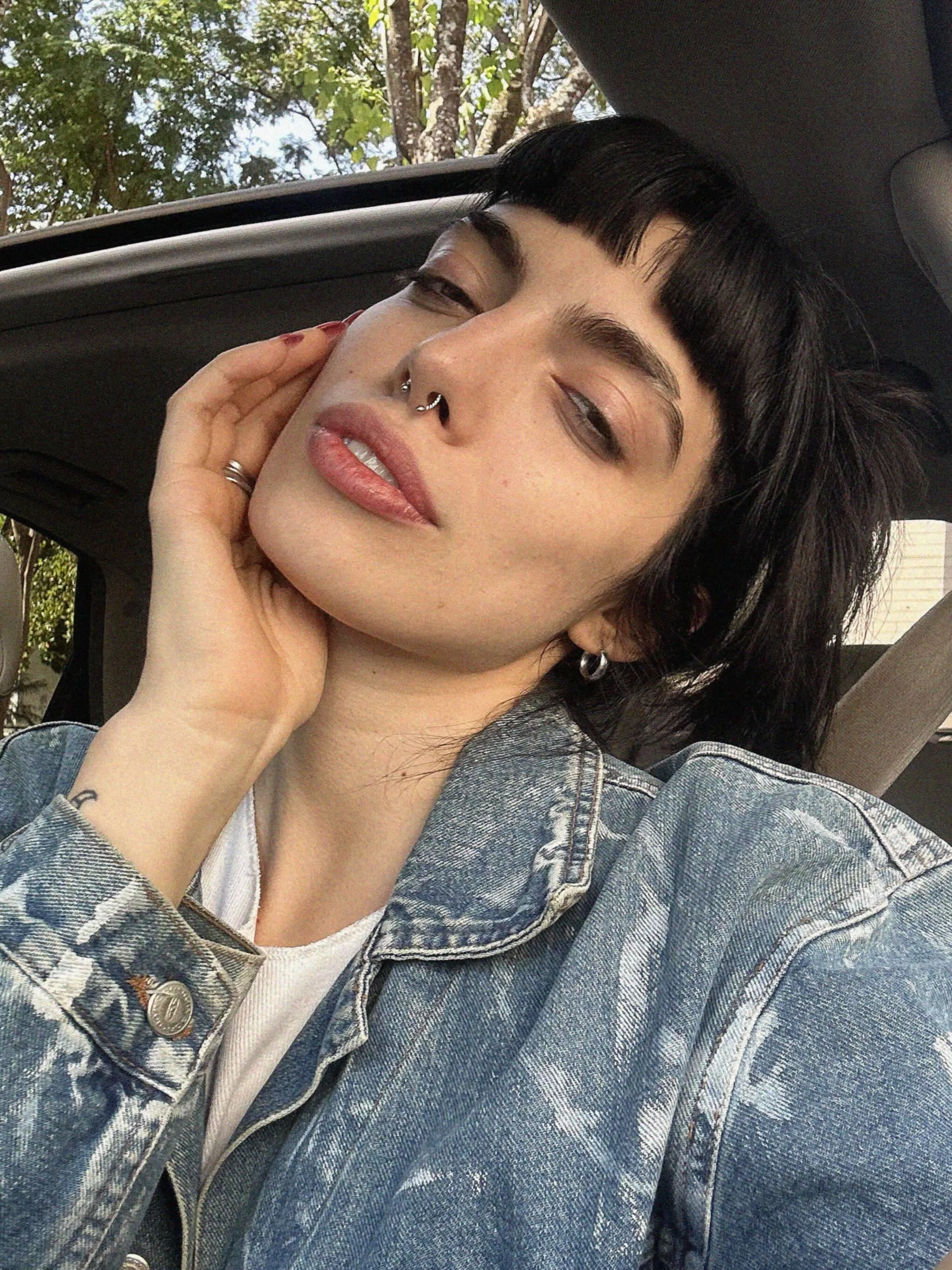 Bored and single, wanna fix one of those? 23F