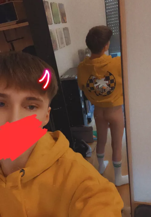 Can somebody take care of my ass? [21]