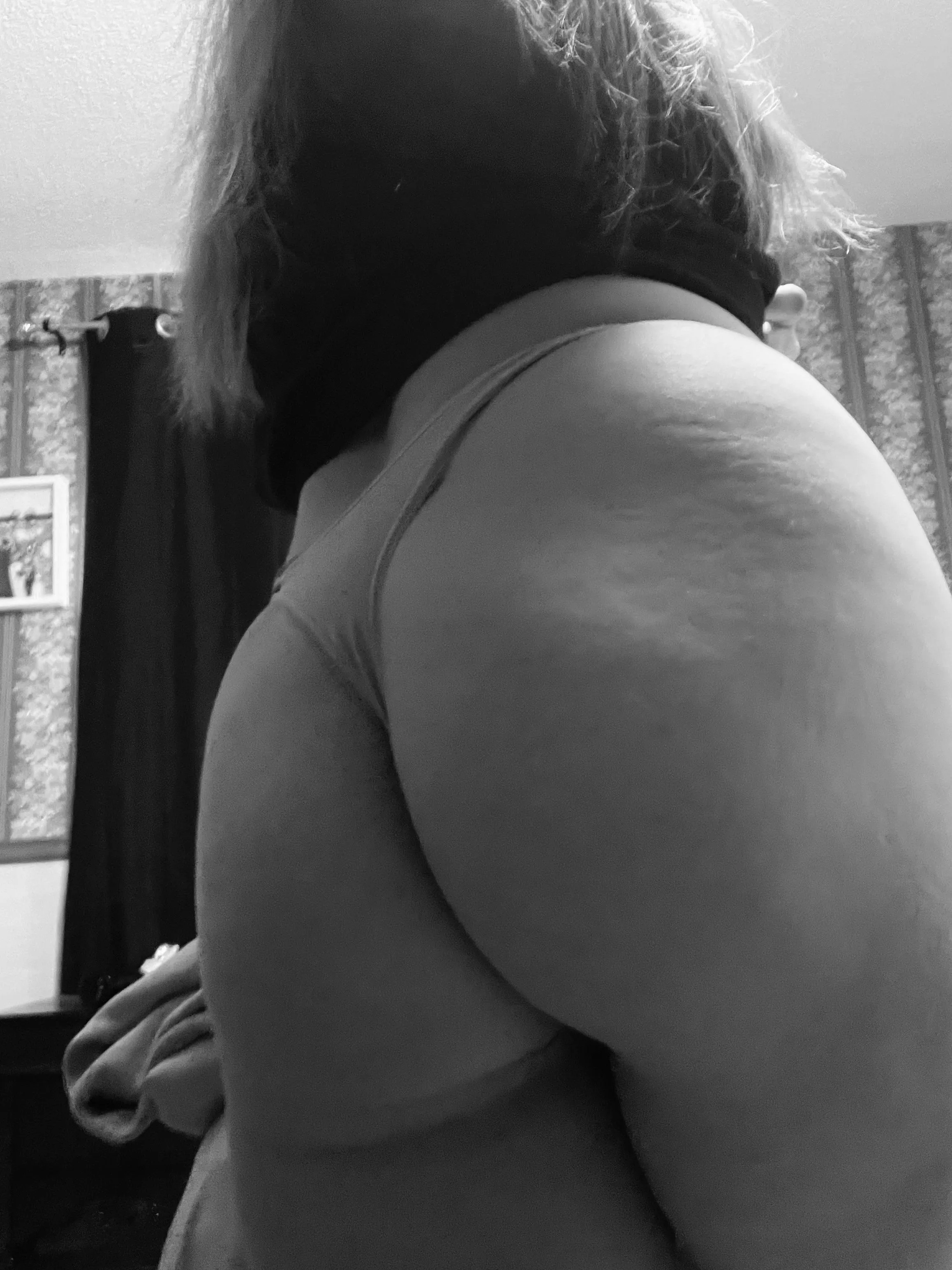 Can you guess the color of my panties today 