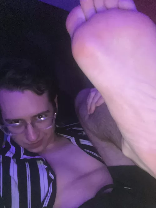 Come suck my toes