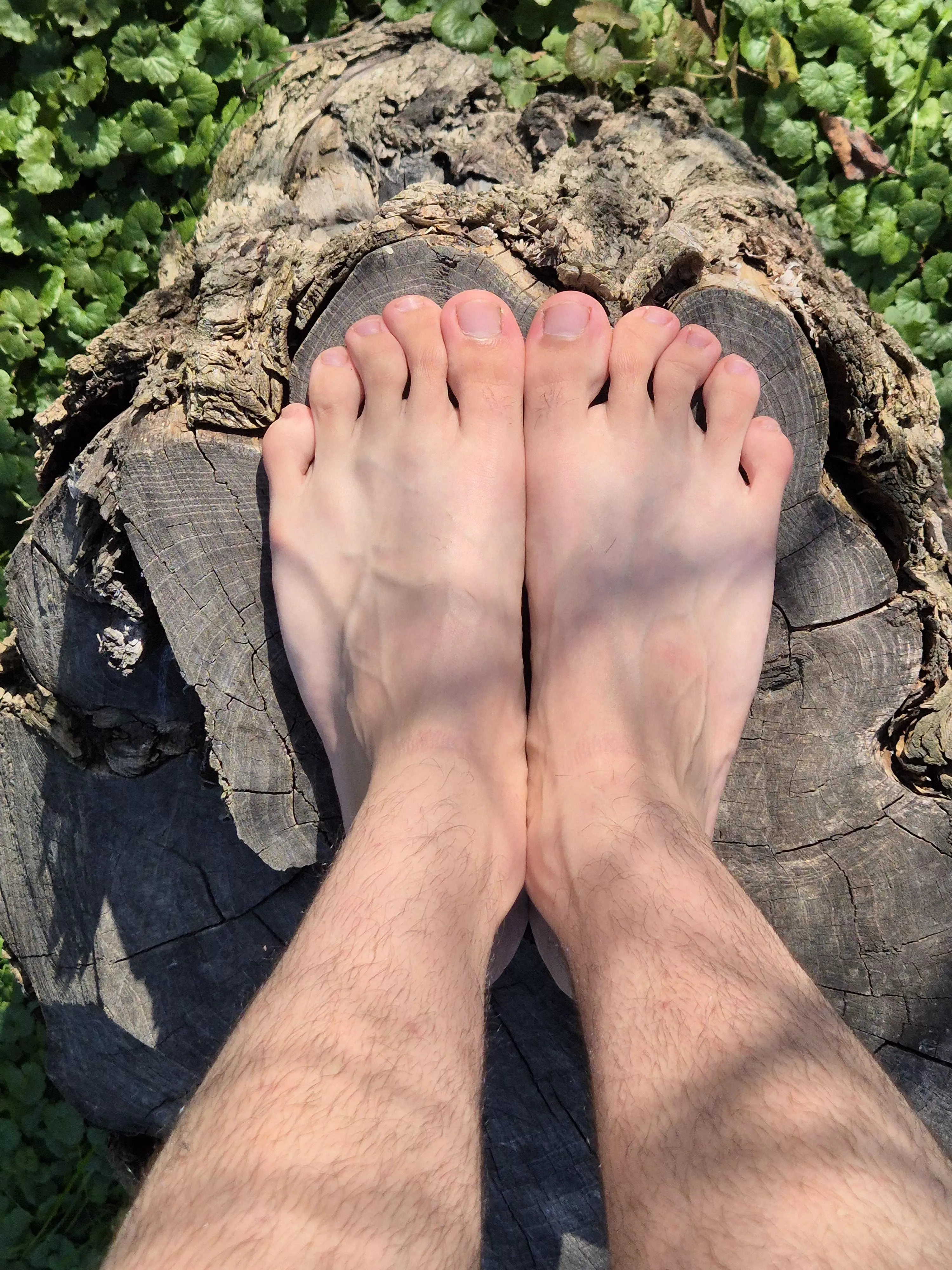 Connecting my feet with the nature🍃