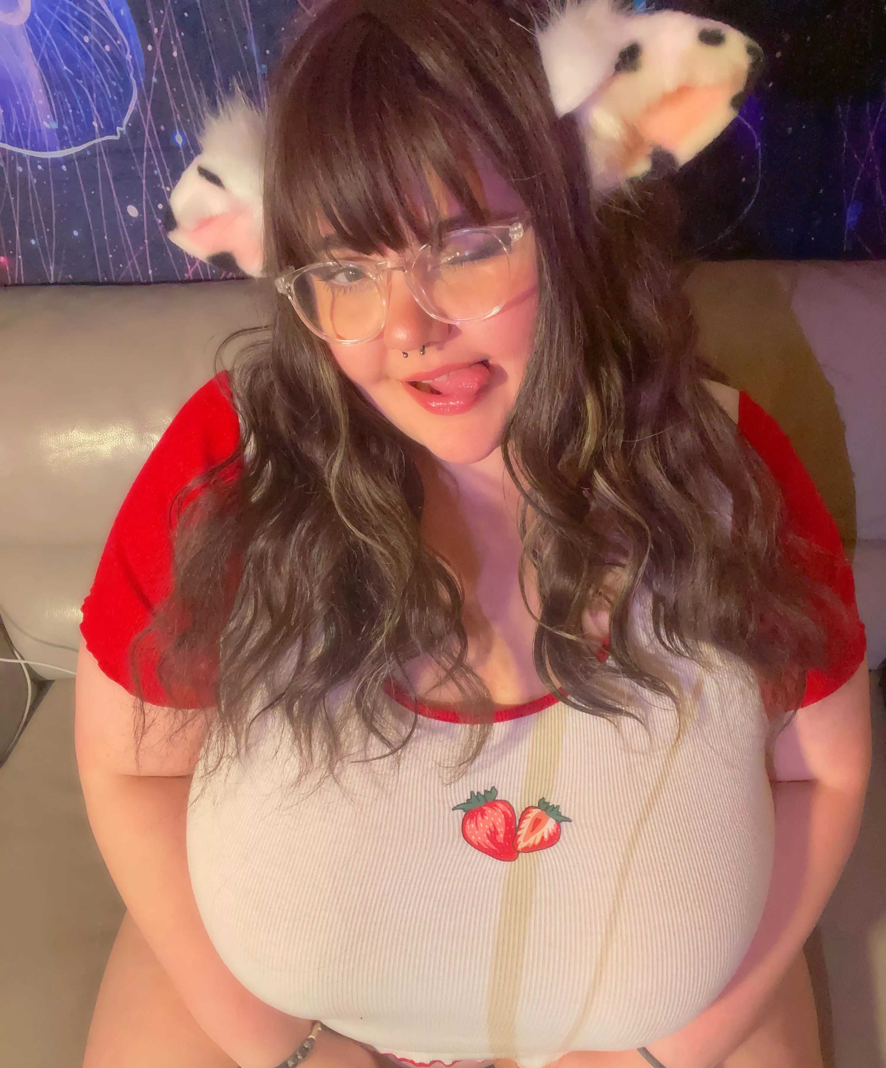 Cute strawberry cow! 🍓