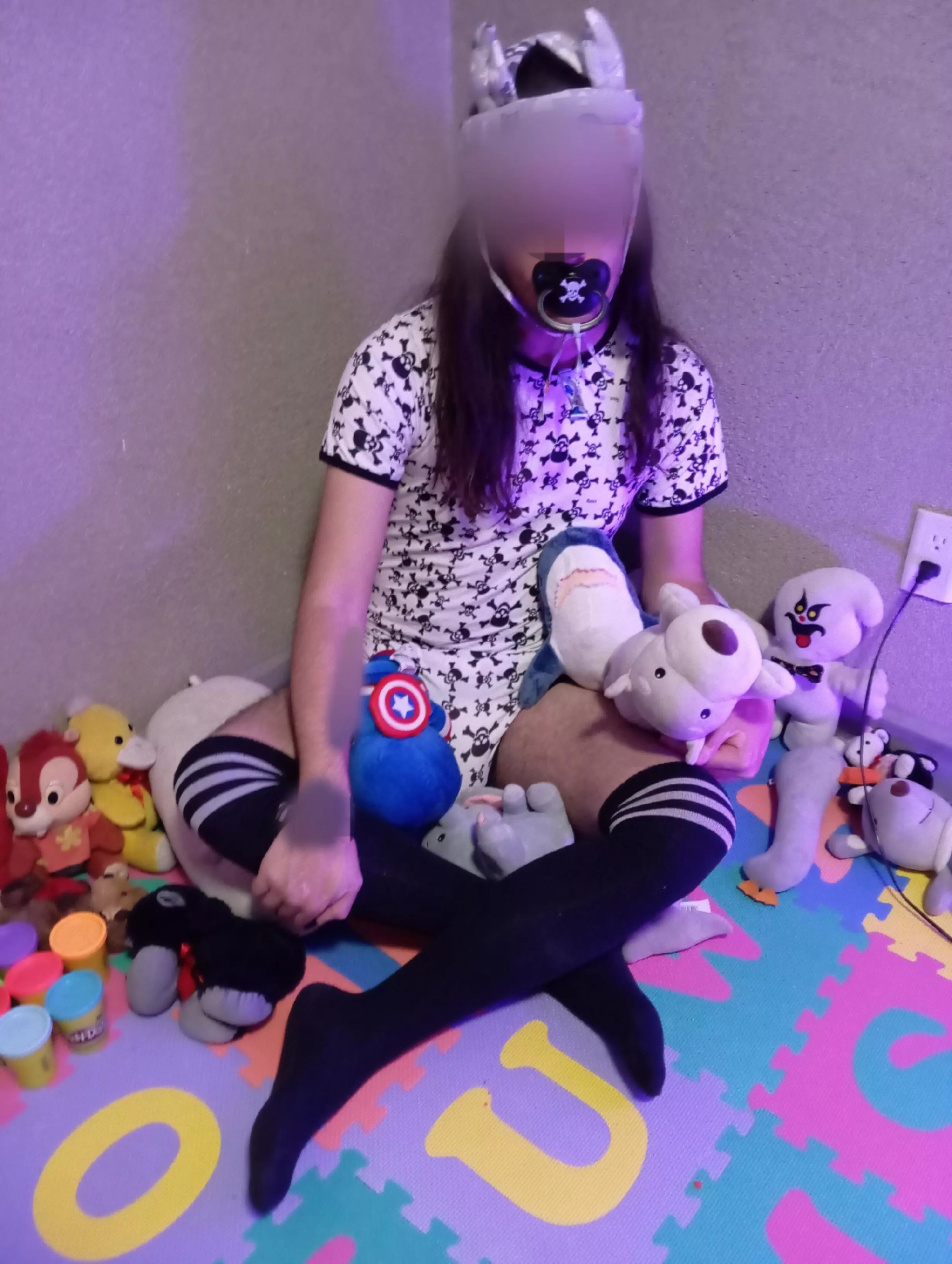 Daddy help me I'm a dumb baby