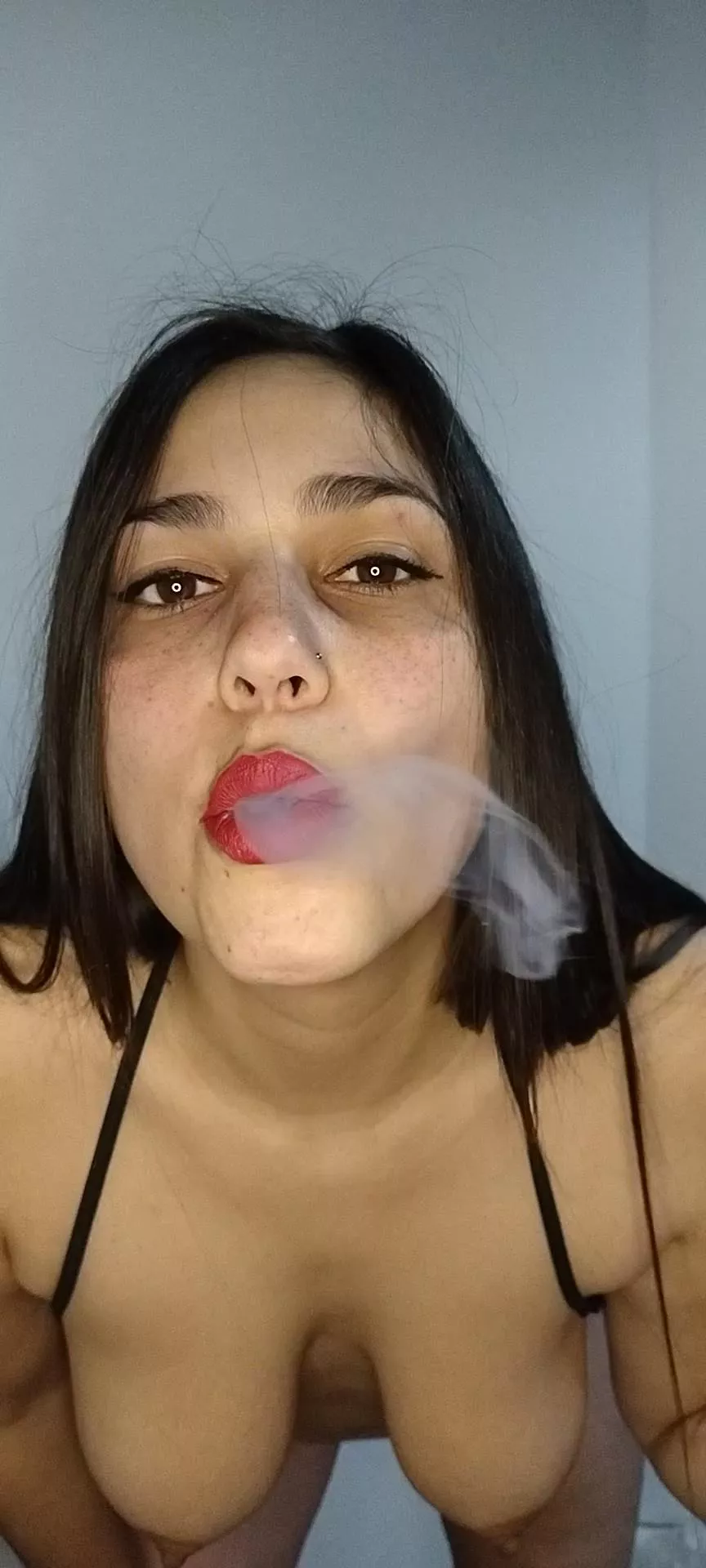 Do you like my steamy red lips? 💋🌬️🚬🔥