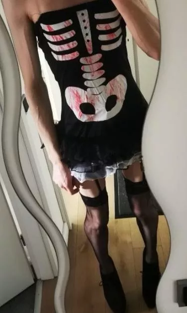 Es wird gruselig 😱 aus Schleswig Holstein. Nur Sissys und fems. 