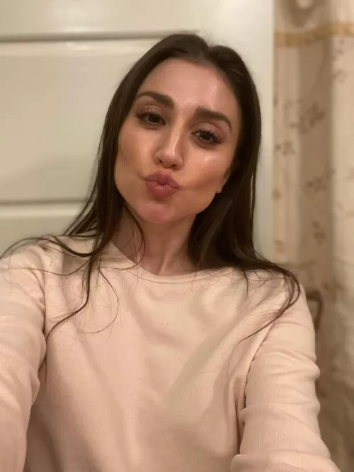 F29 sexy church wife