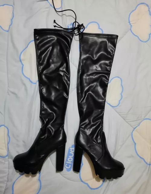 Favourite Boots for stepping on everything 😍 #thighhighboots