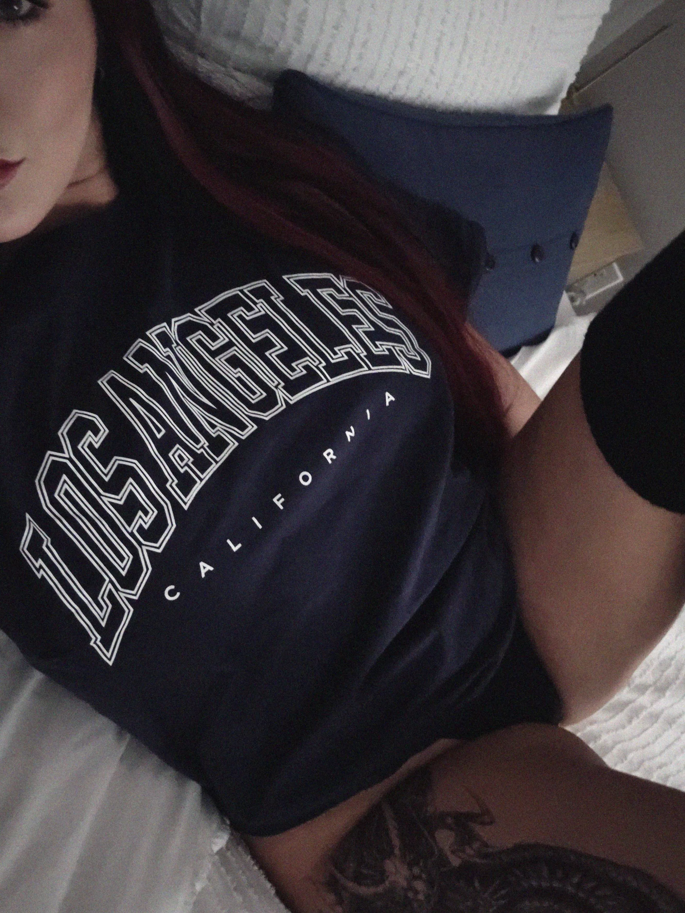 Feeling lonely rn and nothing to do [F]