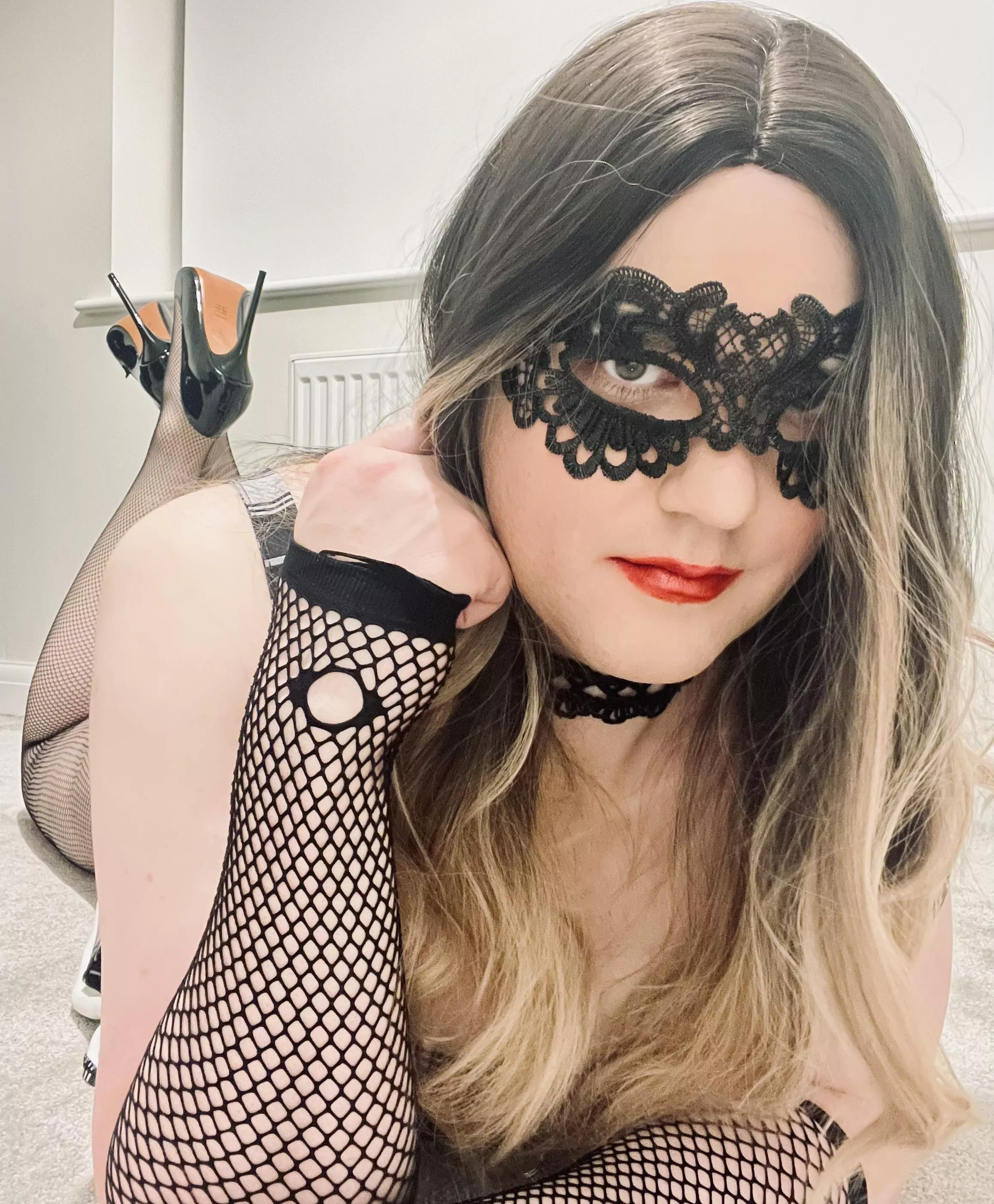 [GBR] #Yorkshire submissive sissy looking for Dominant