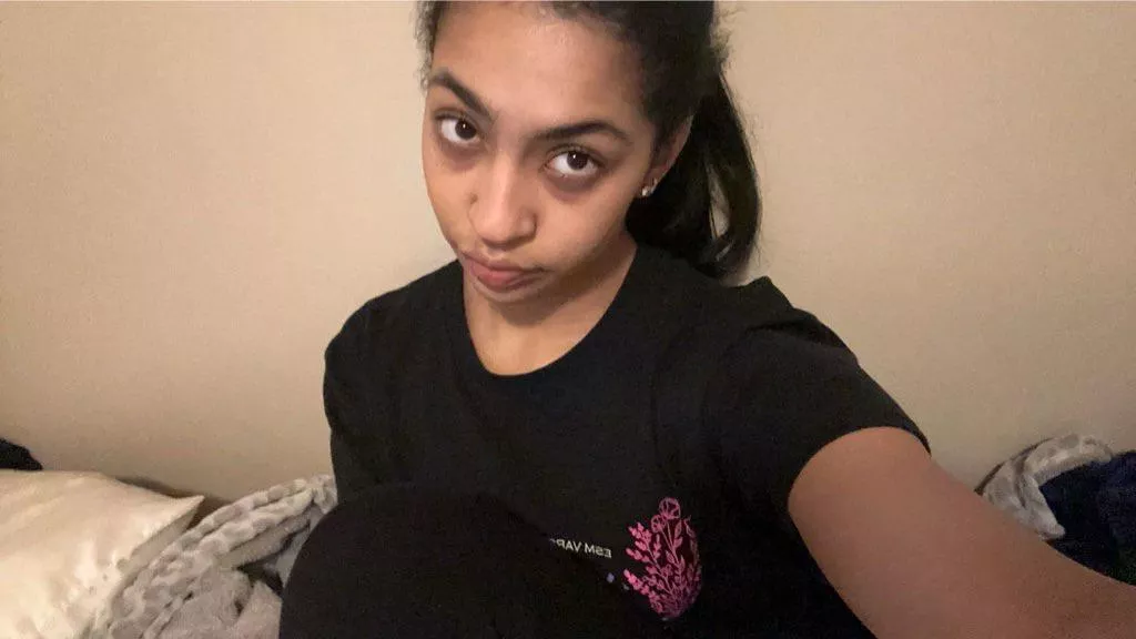 Give me it all. You can survive off dog food for all I care😈