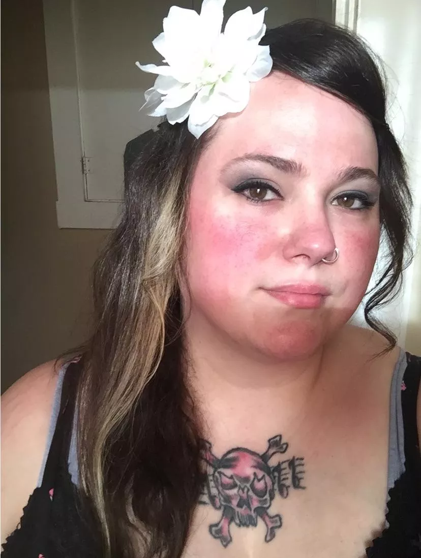 Happy Monday! I hope your week is filled with delicious things! 