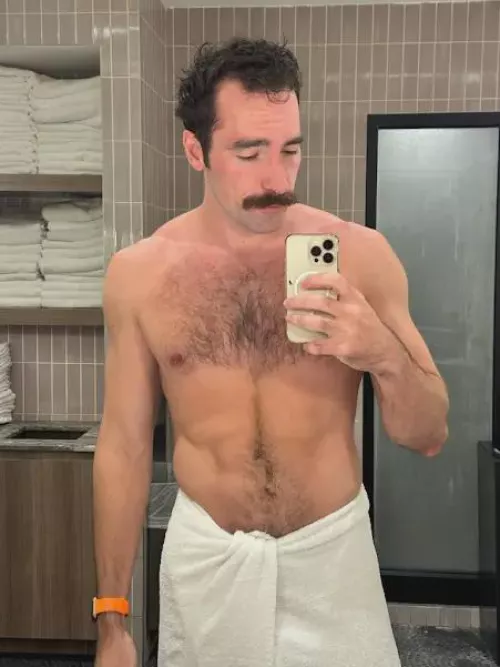 Help get my….back 😈