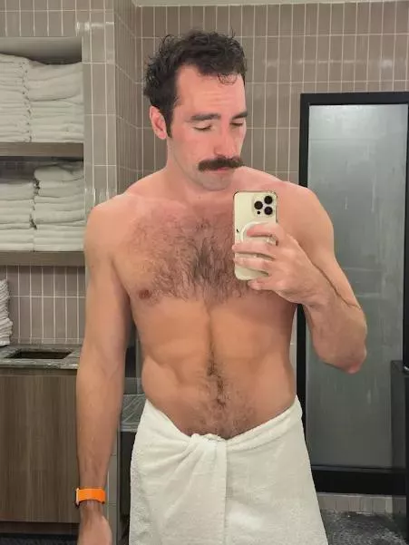 Help get my….back 😈