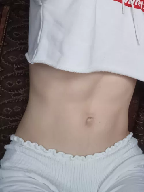 Hi beautiful babys (femboy tummi)