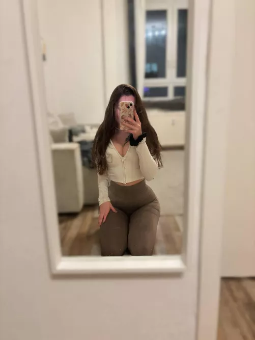 How badly do you want my nudes?