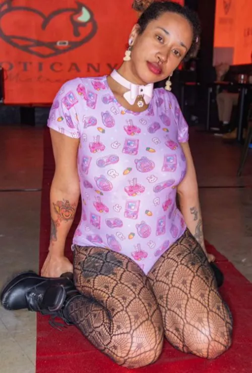 I enjoy being on my knees 