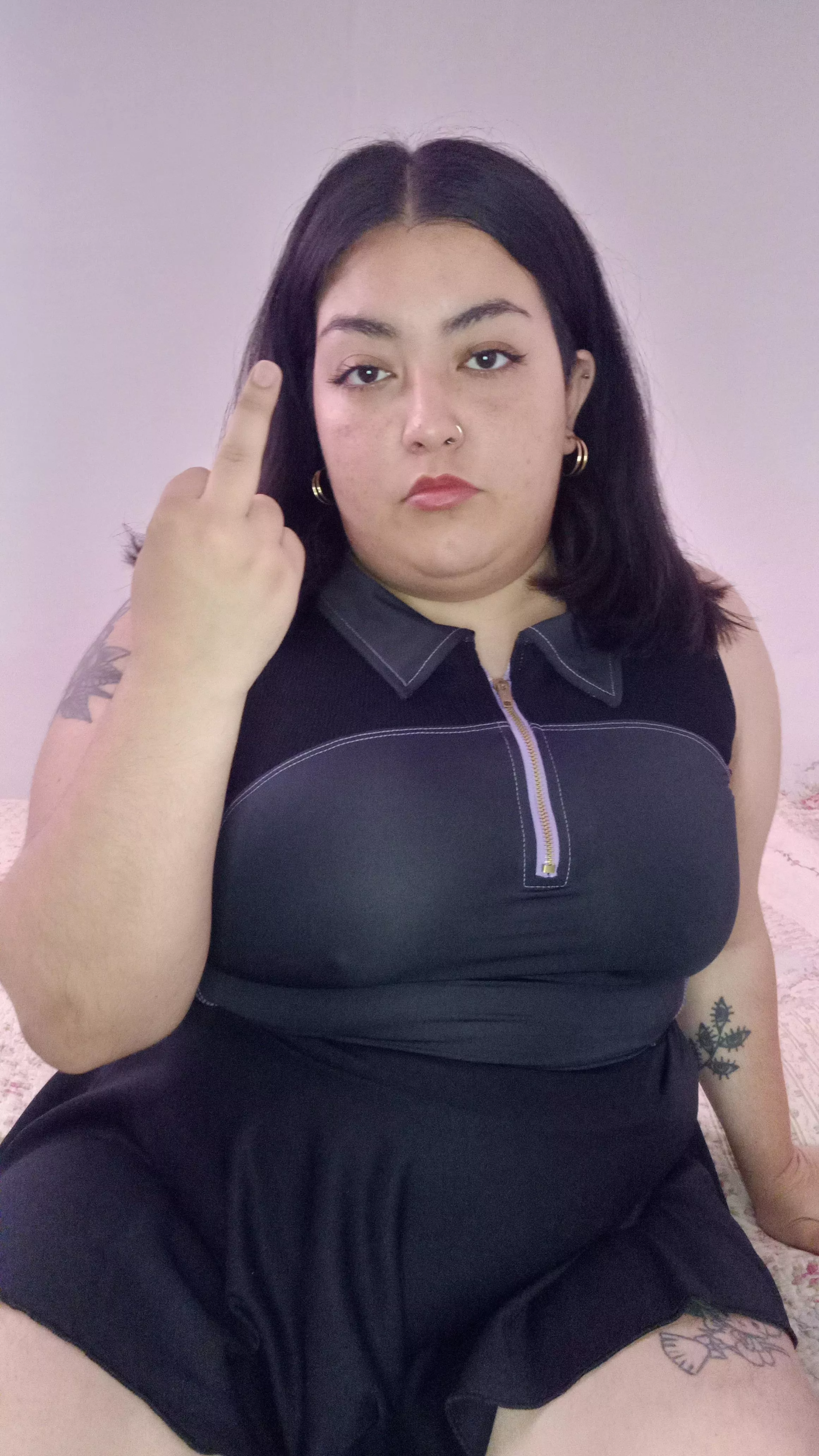 I know you get turned on by watching me give you the finger. So pathetic 😂