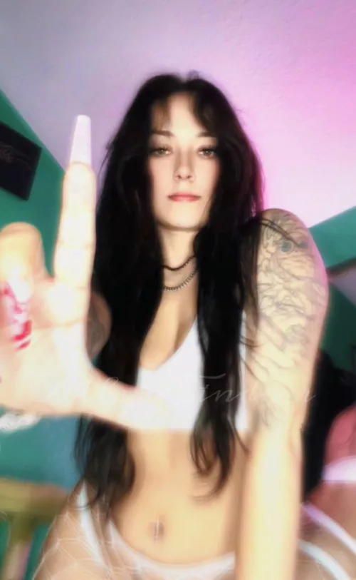 i want a throne send , go get weak and send boys