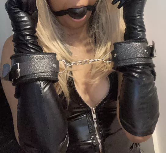 I’ll stay tied up and gagged for as long as you want me to be 😘🥰