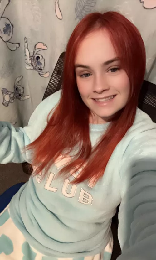 Is it ok to date a 19yo? ;)