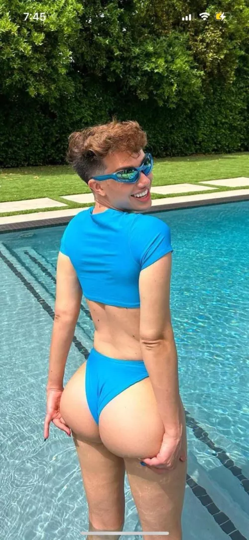 James Charles is delicious 🤤 