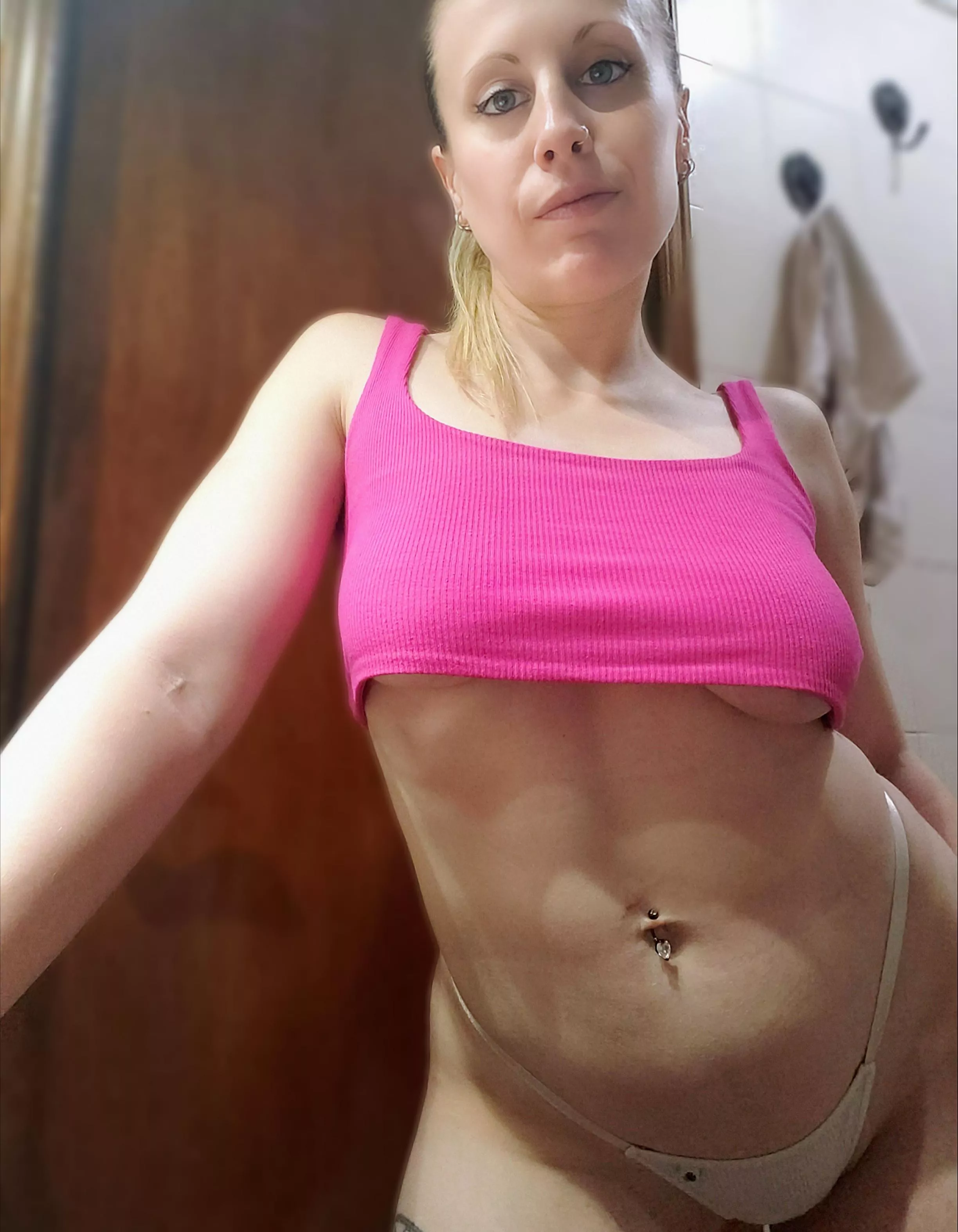 Look me in the eyes and tell me what you want to do to me 