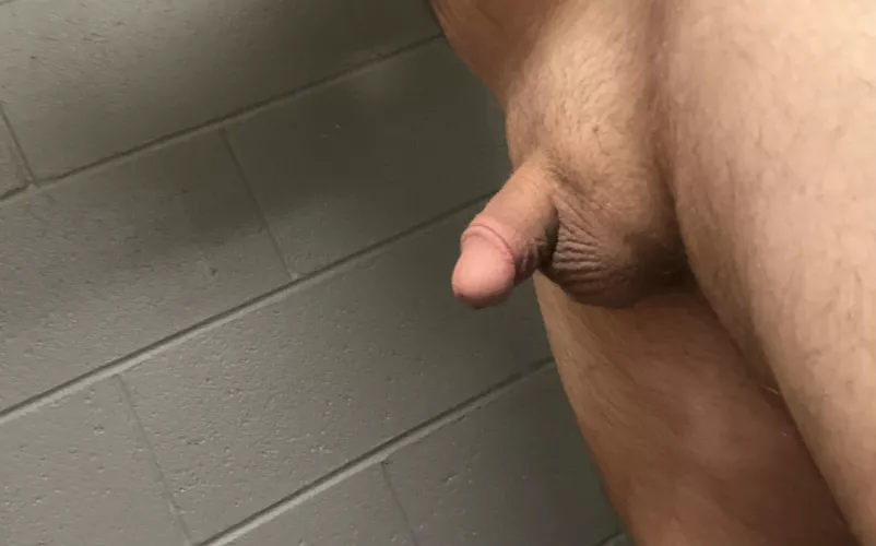 Looks like I haven’t even hit puberty, who wants to compare? (24)