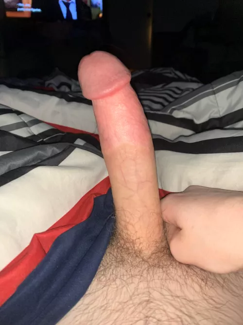 M20 looking for sexy bottoms looking to show off for me. 