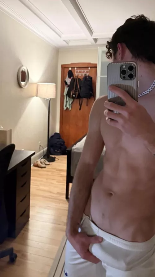 M21 looking for someone to have fun with [online]