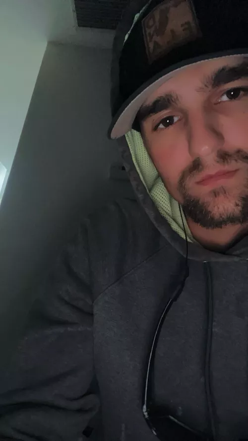 [M4F] 26 looking to chat and what not 