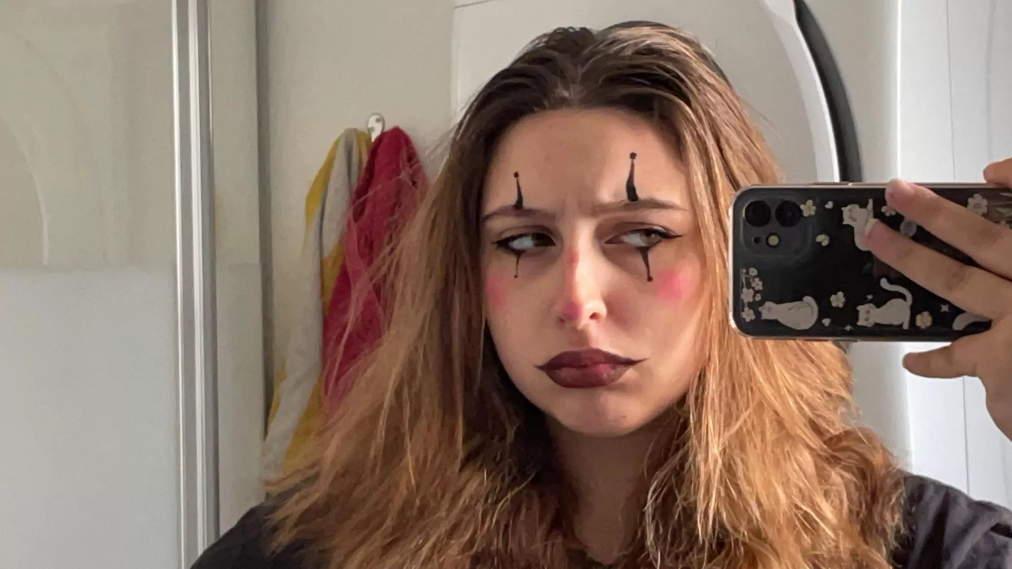 Make me a happy clown with some sends  Make me a happy clown with some sends