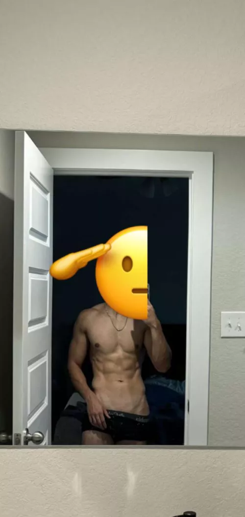 Male looking for female friend. Free this weekend. DM with pic for reply 