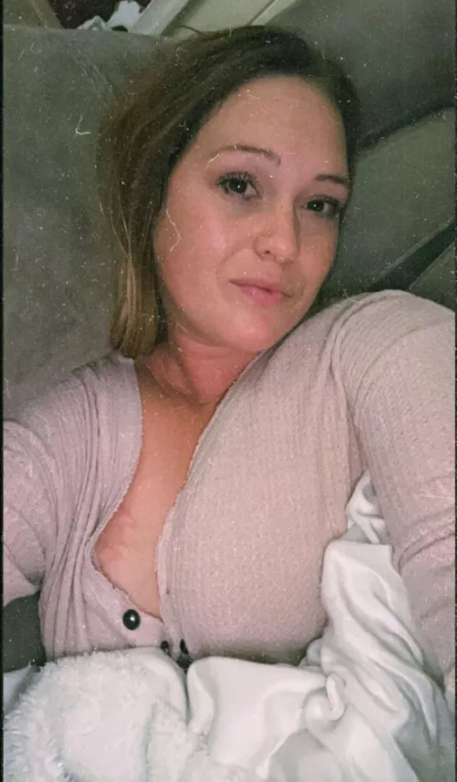 [milf] [custom content] hi babe 😇😋💋