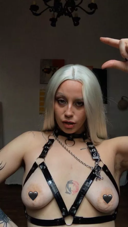 mommy has no mercy today😈