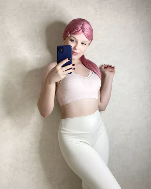 My new beige top, it's so comfy