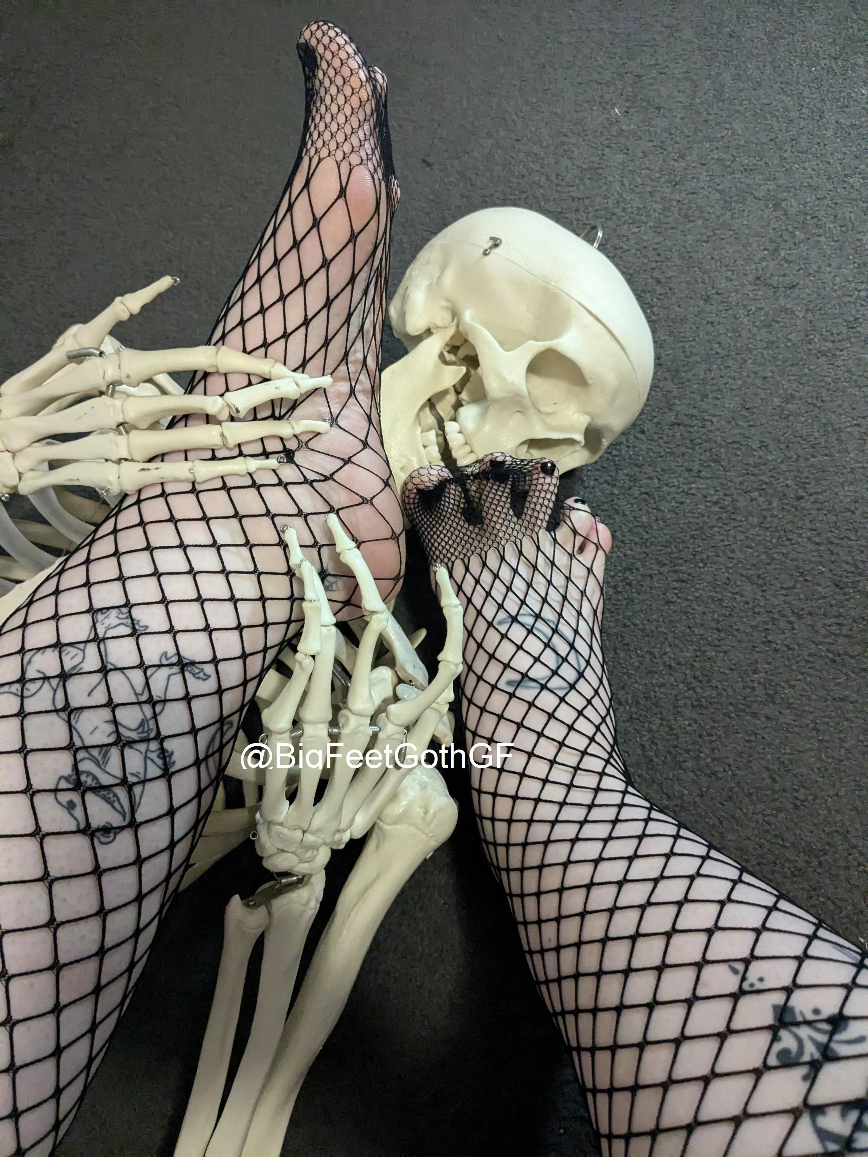 No rest in peace for this foot slave