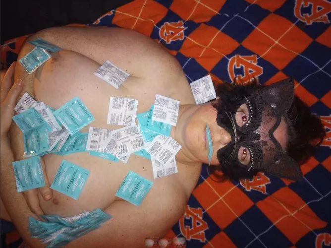 Nov 11 GH in Huntsville she needs hard clean dicks to fill her 47 cock balloons with thick hot loads for an after pic ... day time play 