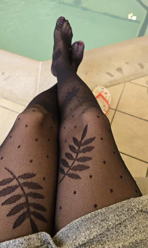 Pantyhose pool party, yes or no